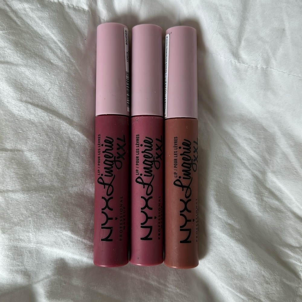 NYX Lingerie XXL matte liquid lipstick